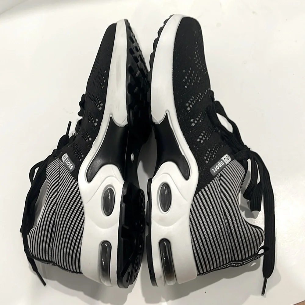 Sport XBC Men's Black & White Athletic Shoes Size 10